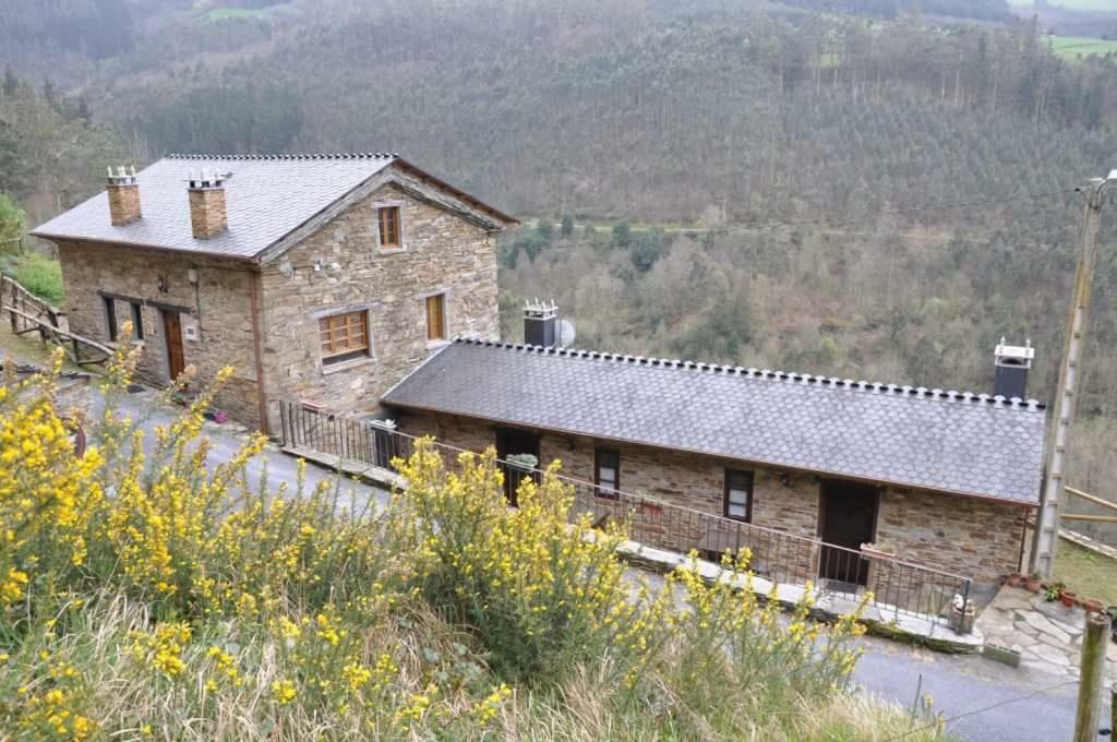 شقة Apartamento El Acebo San Tirso de Abres المظهر الخارجي الصورة